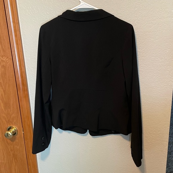 Black blazer - Picture 2 of 3